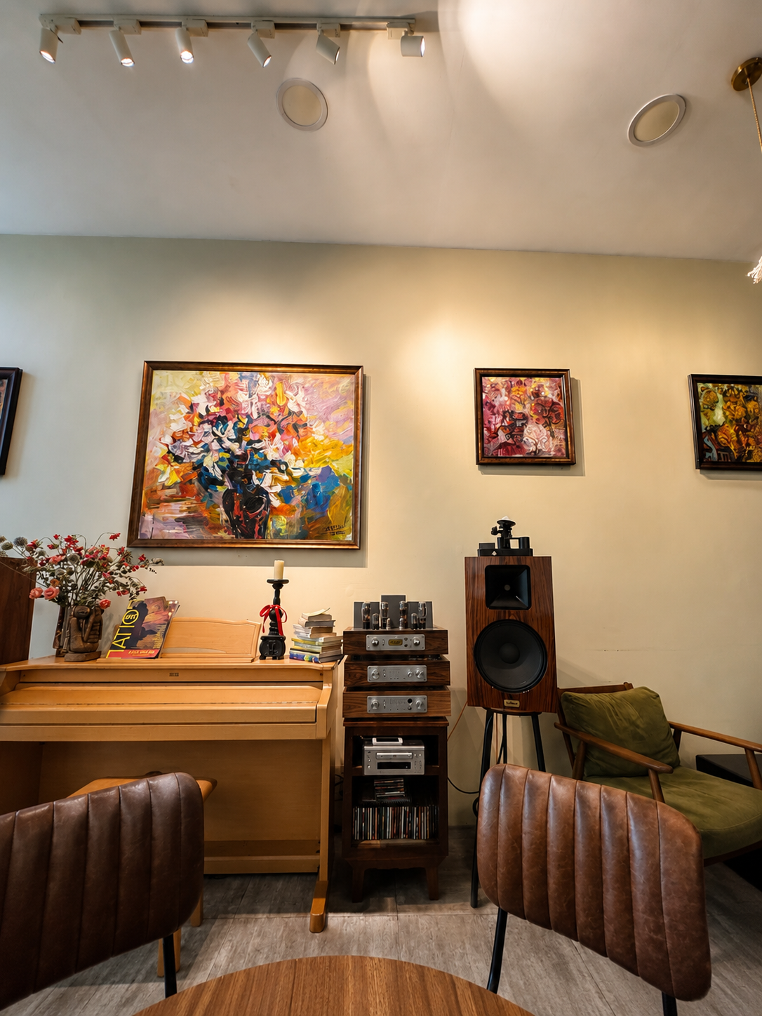 Mid-Century Listening Café - Grandmum Saigon