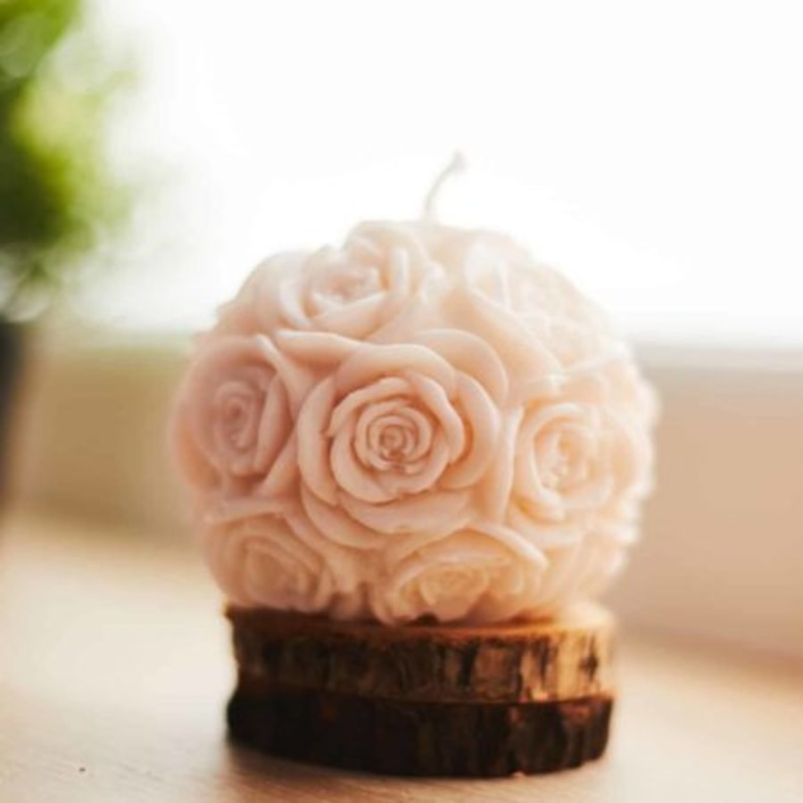 Natural Flower Shape Artisanal Candle